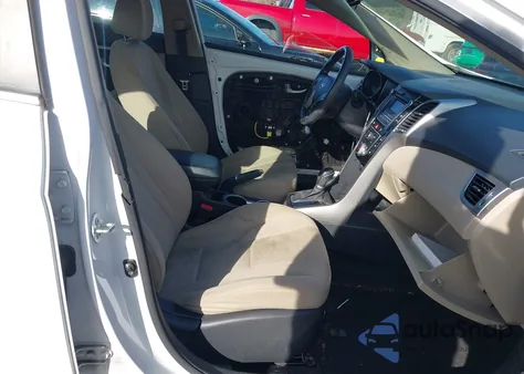 2013 Hyundai Elantra Gt z USA, uszkodzony, nr VIN KMHD35LE9DU135940